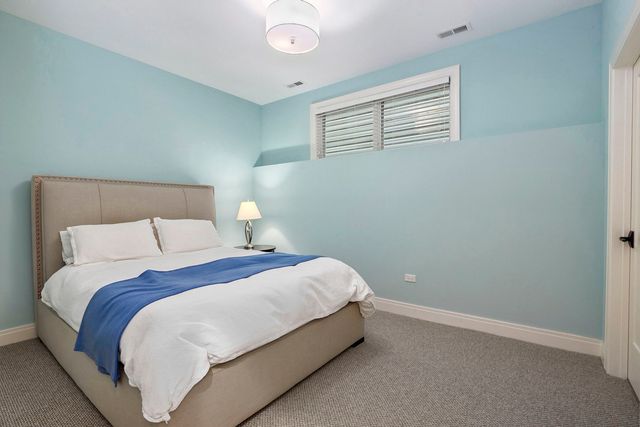 1648 W Fletcher Street, Chicago, IL 60657