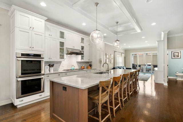 1648 W Fletcher Street, Chicago, IL 60657