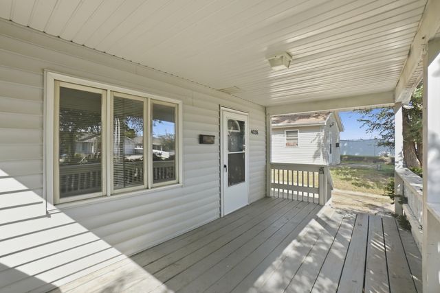 4038 AVENUE C, Council Bluffs, IA 51501