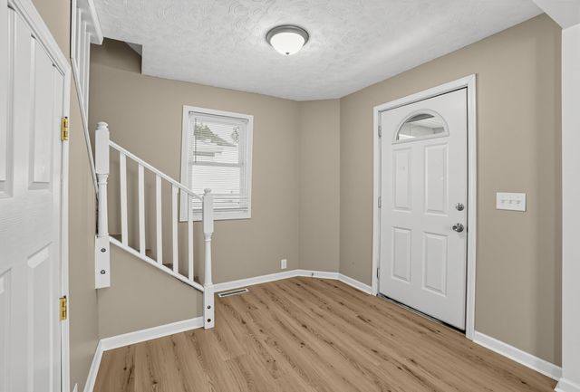 4038 AVENUE C, Council Bluffs, IA 51501