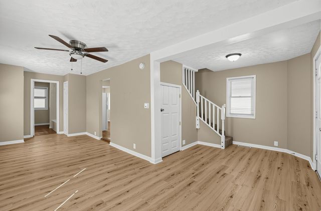4038 AVENUE C, Council Bluffs, IA 51501