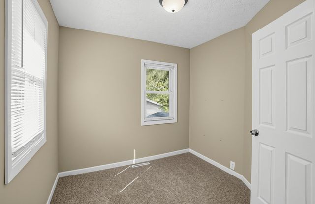 4038 AVENUE C, Council Bluffs, IA 51501