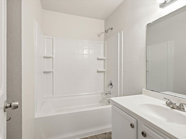 1441 Erin Drive, Burleson, TX 76028