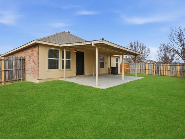 1441 Erin Drive, Burleson, TX 76028