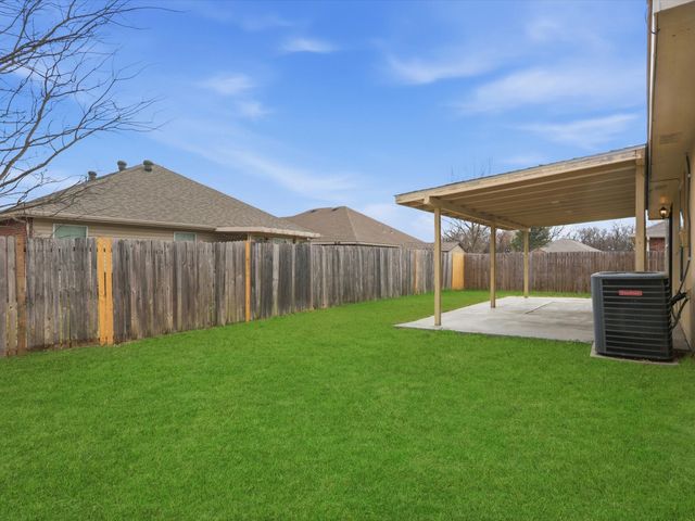 1441 Erin Drive, Burleson, TX 76028