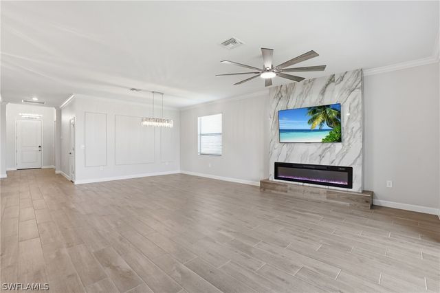 19213 Gentry PL, Estero, FL 33928