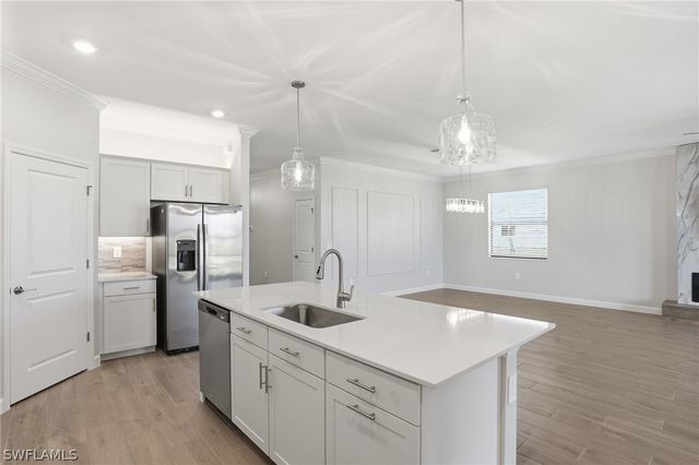 19213 Gentry PL, Estero, FL 33928