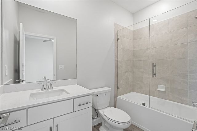 19213 Gentry PL, Estero, FL 33928