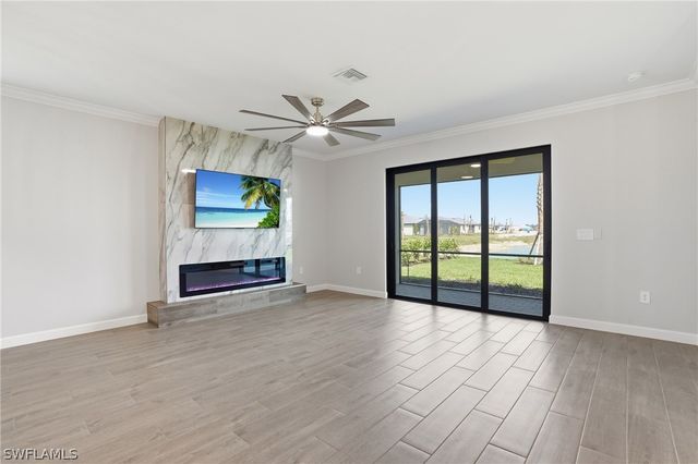 19213 Gentry PL, Estero, FL 33928