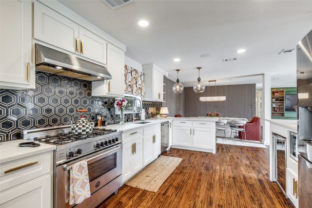 9831 Lakemont Drive, Dallas, TX 75220