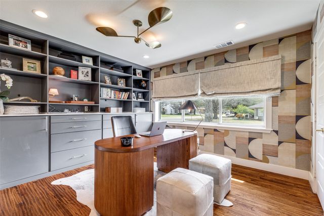 9831 Lakemont Drive, Dallas, TX 75220