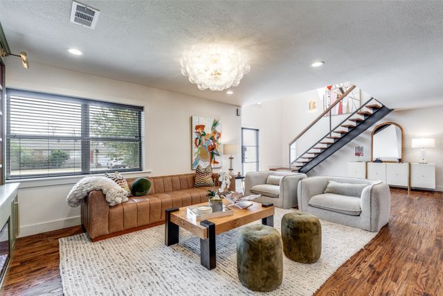 9831 Lakemont Drive, Dallas, TX 75220