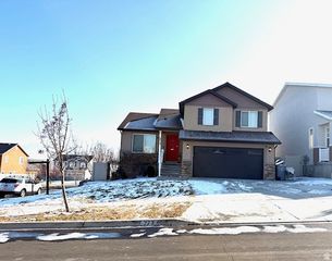 273 W AUTUMN DR, Saratoga Springs, UT 84045