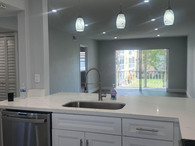 9818 Marina Boulevard 1220, Boca Raton, FL 33428