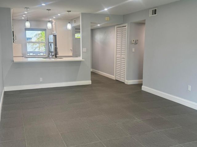 9818 Marina Boulevard 1220, Boca Raton, FL 33428