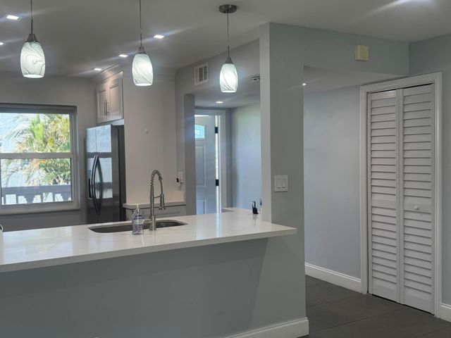 9818 Marina Boulevard 1220, Boca Raton, FL 33428