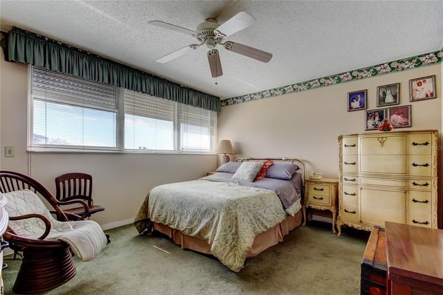 7425 BAY ISLAND DRIVE S 203, South Pasadena, FL 33707