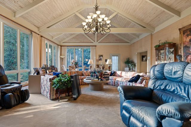 7819 Stonehenge Drive, Chattanooga, TN 37421