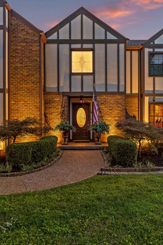 7819 Stonehenge Drive, Chattanooga, TN 37421