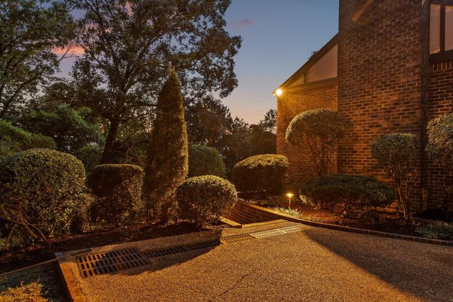 7819 Stonehenge Drive, Chattanooga, TN 37421