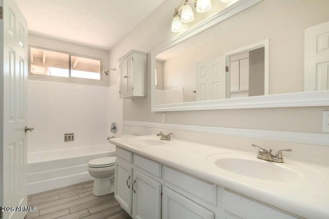 132 E Pebble Beach Drive, Tempe, AZ 85282