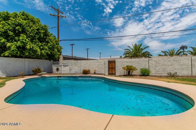 132 E Pebble Beach Drive, Tempe, AZ 85282