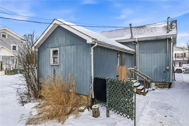 305 Jackson St, Jamestown, PA 16134