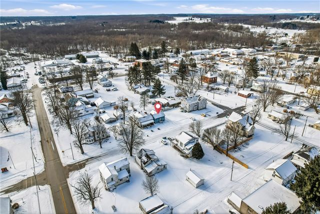 305 Jackson St, Jamestown, PA 16134