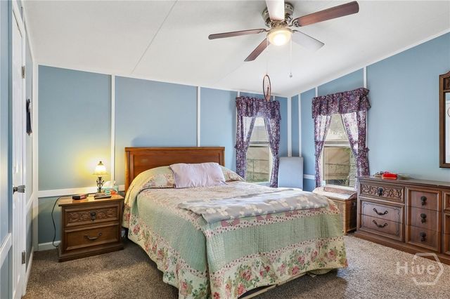 124 Edgewater Drive, Bloomingdale, GA 31302