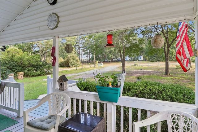 124 Edgewater Drive, Bloomingdale, GA 31302