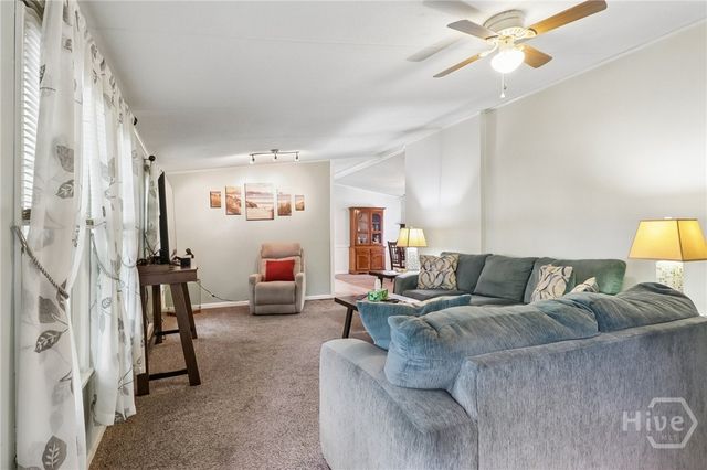 124 Edgewater Drive, Bloomingdale, GA 31302