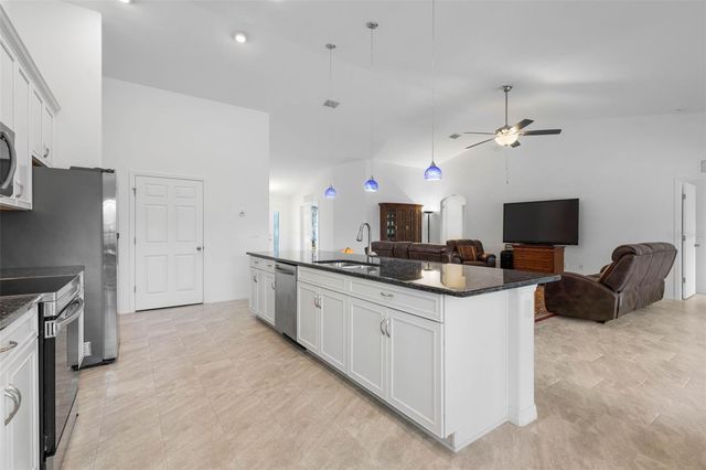 11 RANDOU PLACE, Palm Coast, FL 32164