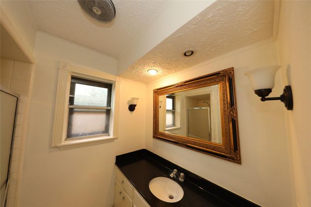 8519 Leader Street, Houston, TX 77036