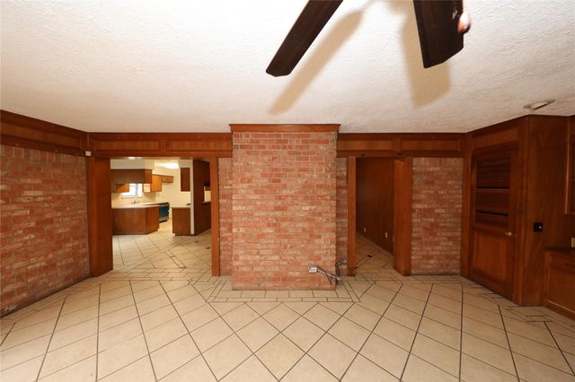 8519 Leader Street, Houston, TX 77036