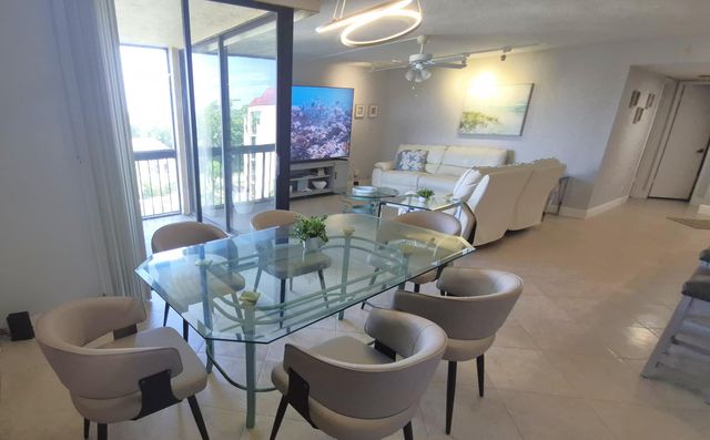 450 Egret Circle 9510, Delray Beach, FL 33444