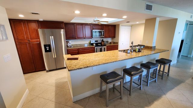 450 Egret Circle 9510, Delray Beach, FL 33444