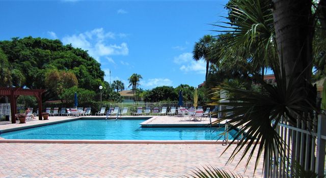 450 Egret Circle 9510, Delray Beach, FL 33444