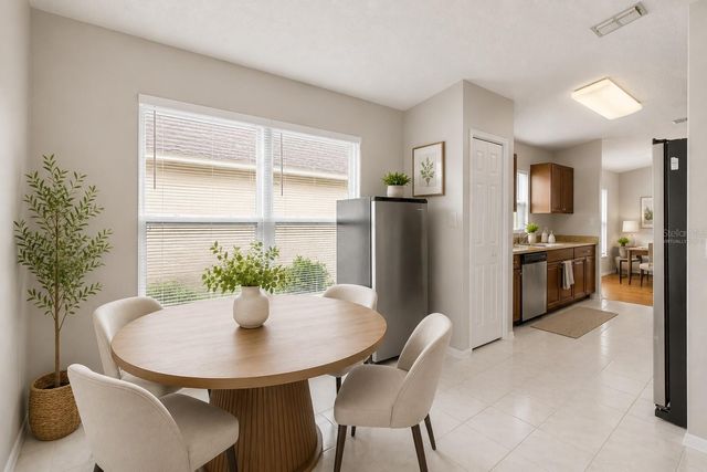 6808 YARDLEY OAKS COURT, Tampa, FL 33625