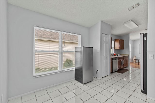 6808 YARDLEY OAKS COURT, Tampa, FL 33625