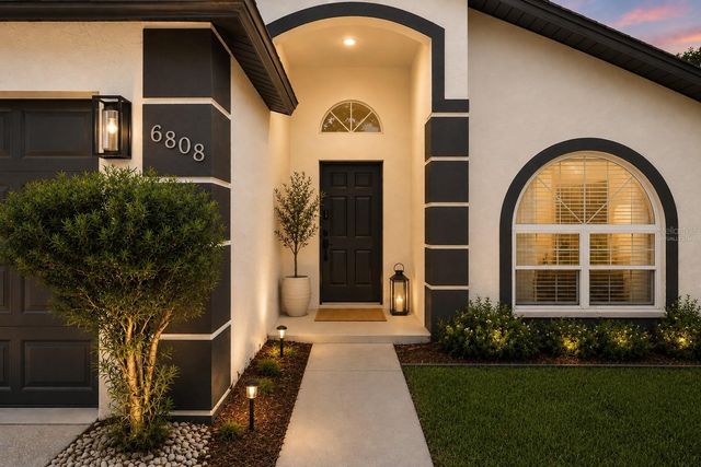 6808 YARDLEY OAKS COURT, Tampa, FL 33625