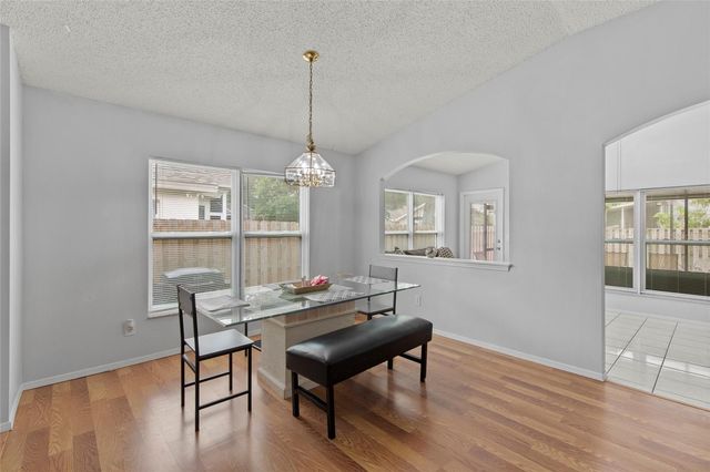 6808 YARDLEY OAKS COURT, Tampa, FL 33625