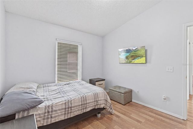 6808 YARDLEY OAKS COURT, Tampa, FL 33625