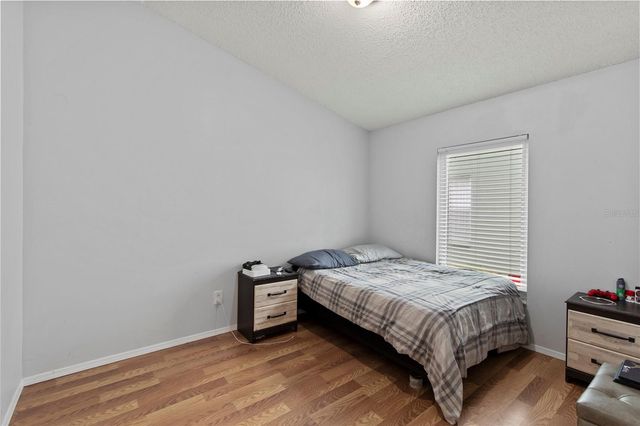 6808 YARDLEY OAKS COURT, Tampa, FL 33625