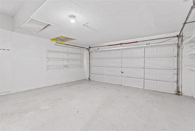 6808 YARDLEY OAKS COURT, Tampa, FL 33625
