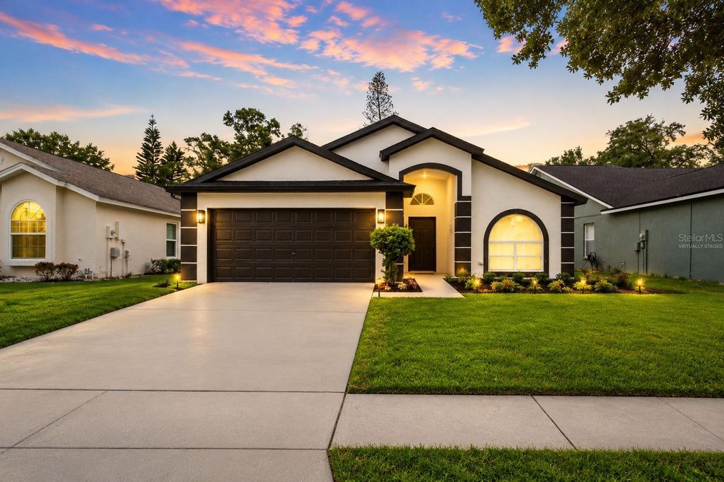 Image 2 of property listing at 6808 YARDLEY OAKS COURT, Tampa, FL 33625