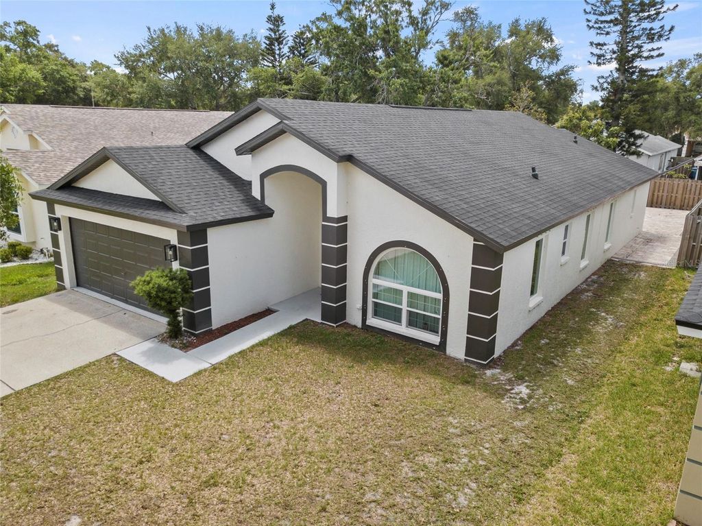 Image 54 of property listing at 6808 YARDLEY OAKS COURT, Tampa, FL 33625