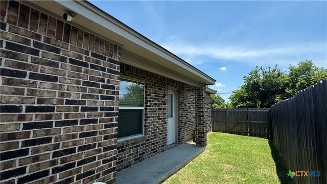 400 Lowes Boulevard B, Killeen, TX 76542