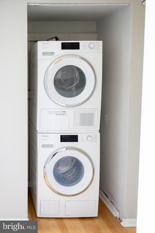 104 ROBERTS LN #401, Alexandria, VA 22314