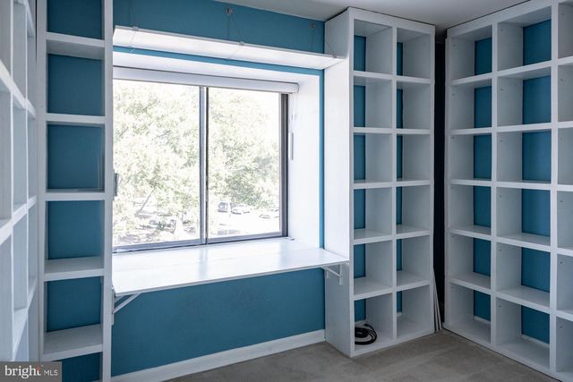 104 ROBERTS LN #401, Alexandria, VA 22314