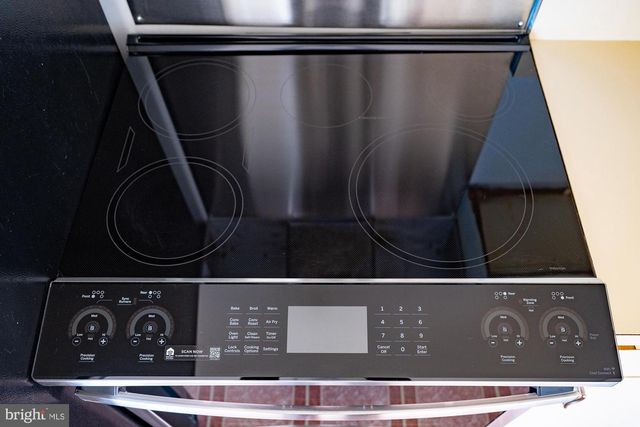 104 ROBERTS LN #401, Alexandria, VA 22314